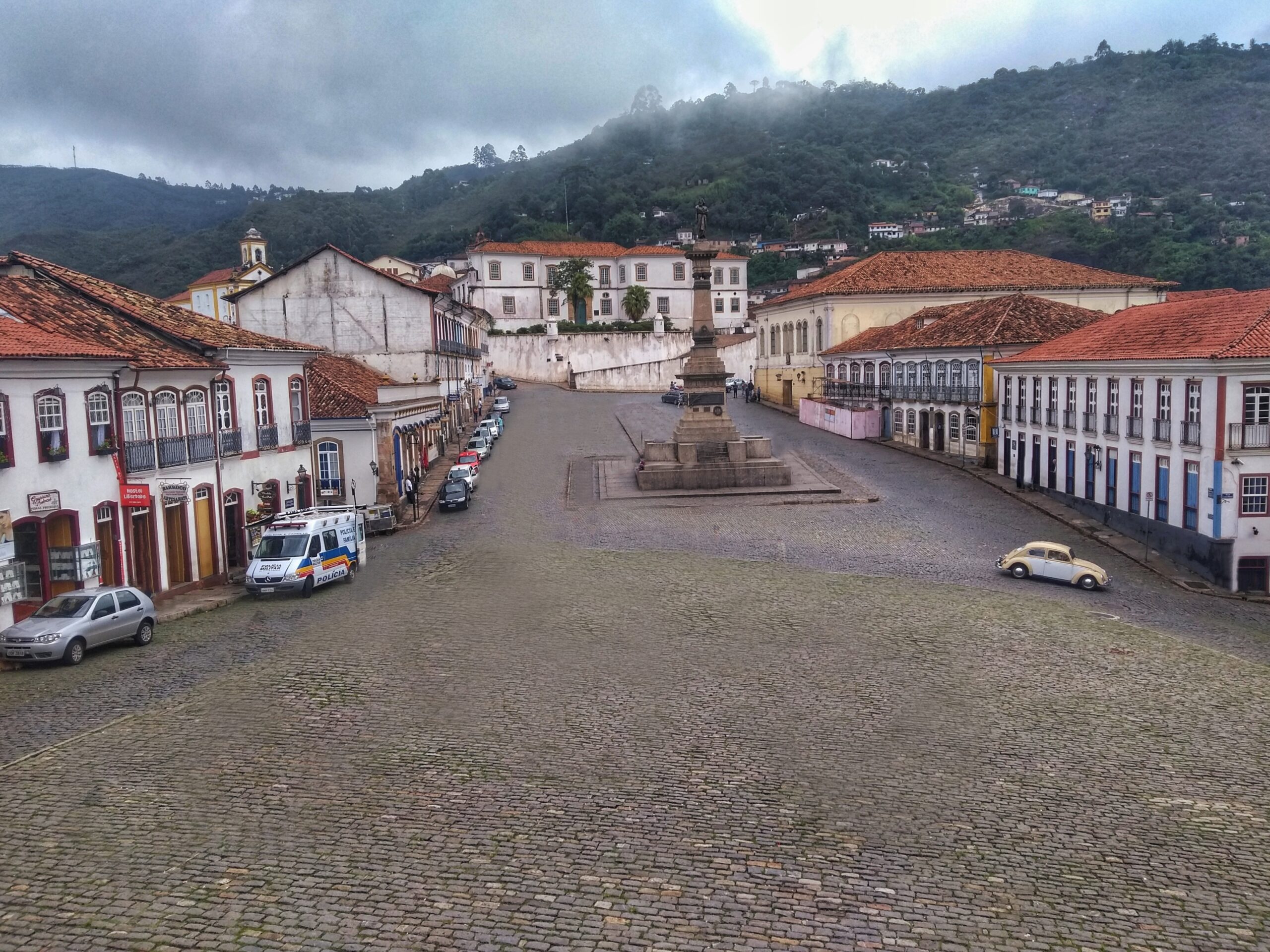 Frente Brasil Popular realiza manifestação contra a Reforma da Previdência nesta sexta-feira na Praça Tiradentes em Ouro Preto