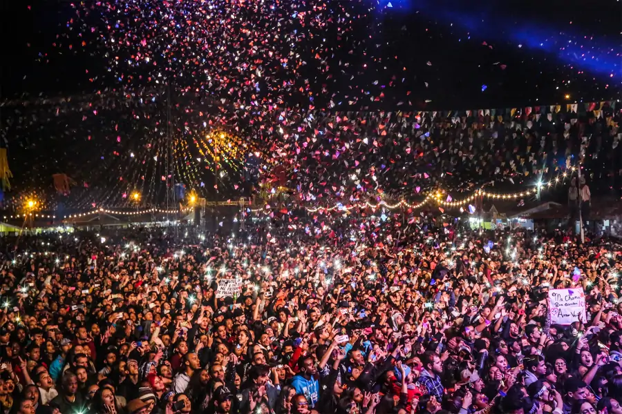 Postagem no Facebook antecipa suposta Programação do Julifest 2017 de Itabirito