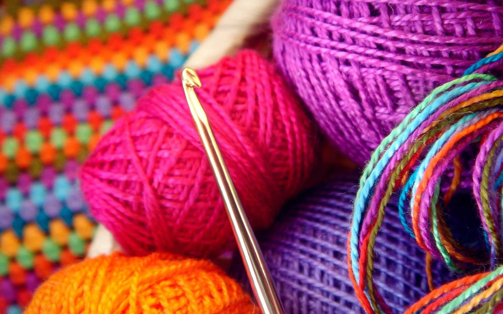 Artesanato em alta na decoração da casa: dicas para usar o crochê