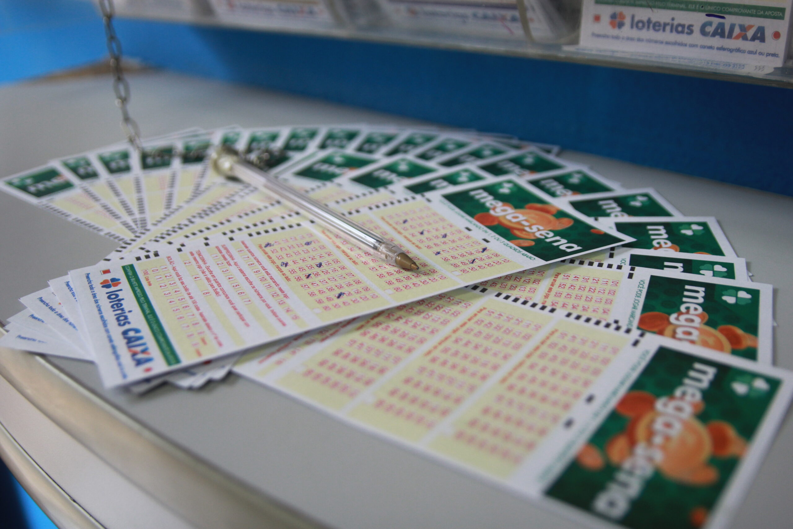 Mega-Sena acumula e terá três sorteios na última semana de setembro