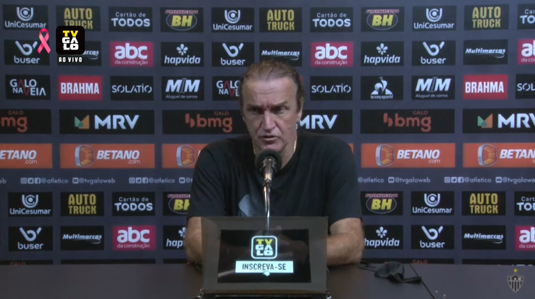 "Tá longe de tá decidido", diz Cuca após vitória do Atlético contra o Cuiabá