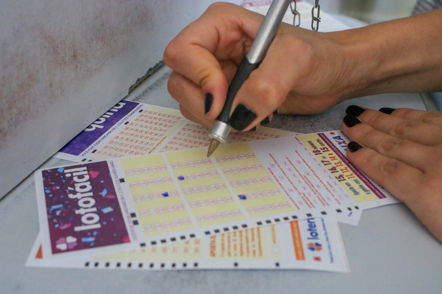 Apostas de Belo Horizonte e Uberaba são premiadas com R$ 145 mil na Lotofácil, concurso 267