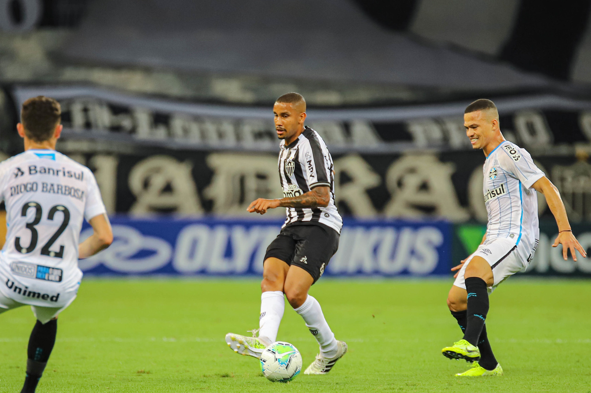 Atlético x Grêmio: prováveis escalações e onde assistir