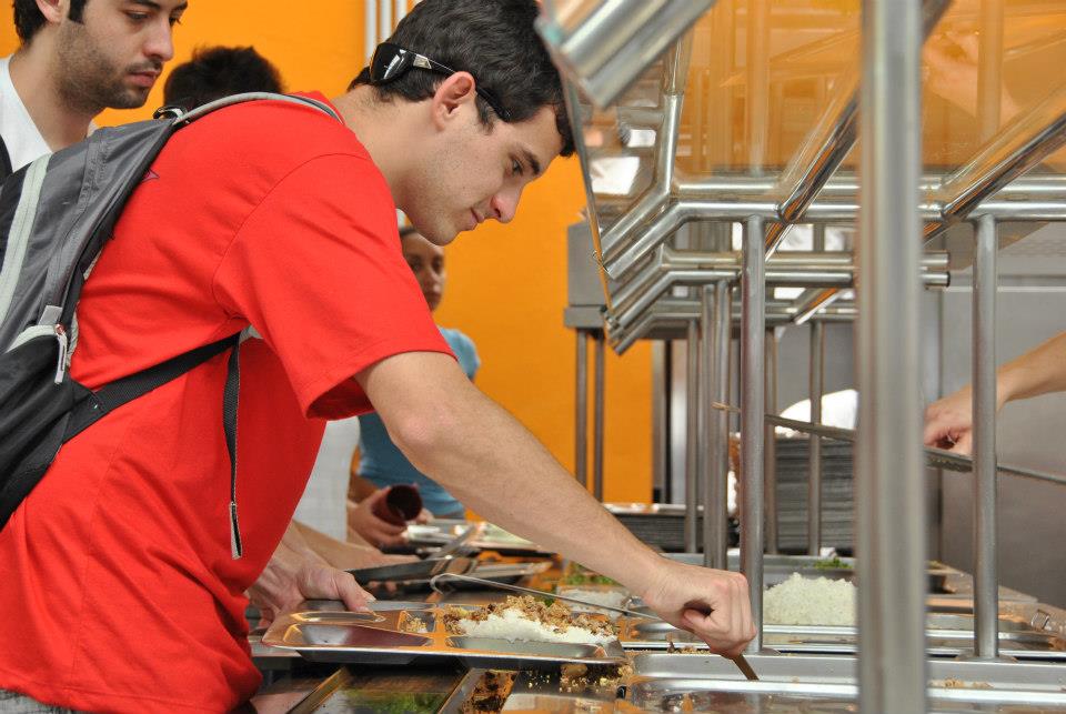 Bandejão da UFOP pode ficar R$ 4 mais caro na retomada das aulas presenciais