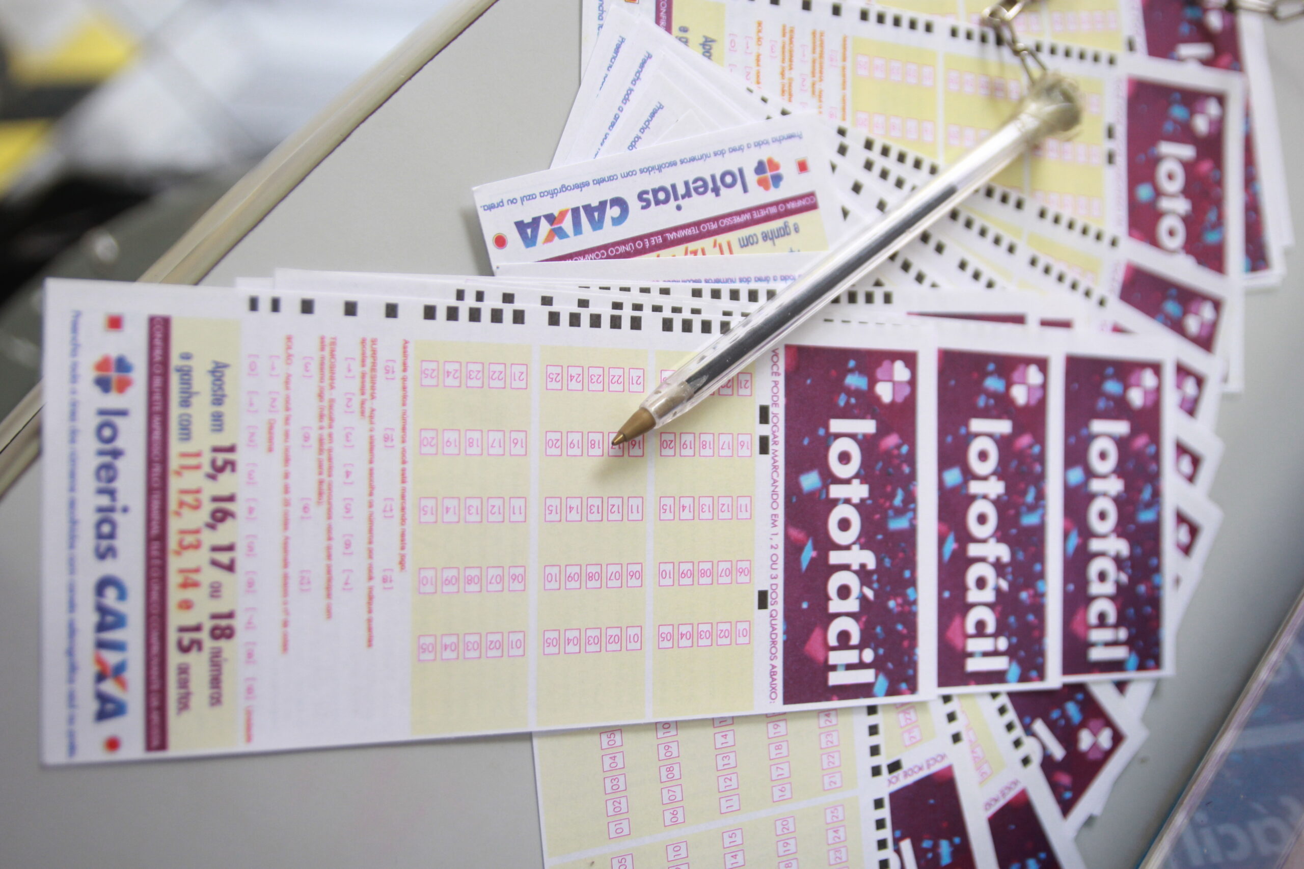 Duas apostas de BH acertam 15 números na Lotofácil e dividem prêmio de R$ 7,5 milhões com outras 17