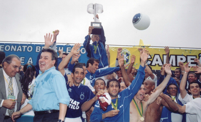 Dono da Tríplice Coroa de 2003, Cruzeiro ainda é o melhor do século em aproveitamento