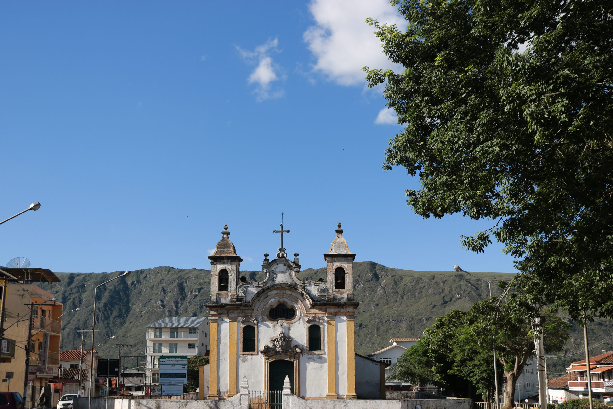 Shows e luzes de Natal: confira a programação do aniversário de Ouro Branco