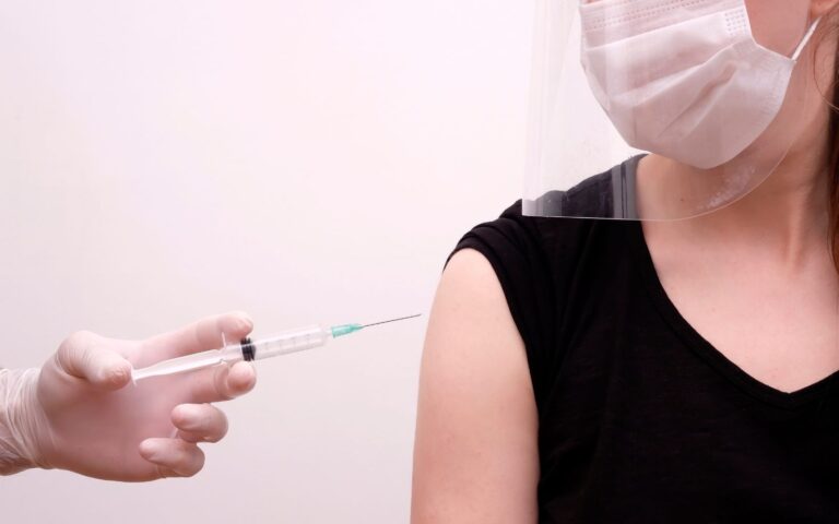 Congonhas: 5.900 pessoas não voltaram para receber a 2ª e 3ª doses da vacina contra Covid-19