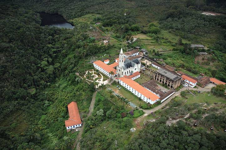 Santuário do Caraça reabre ao público