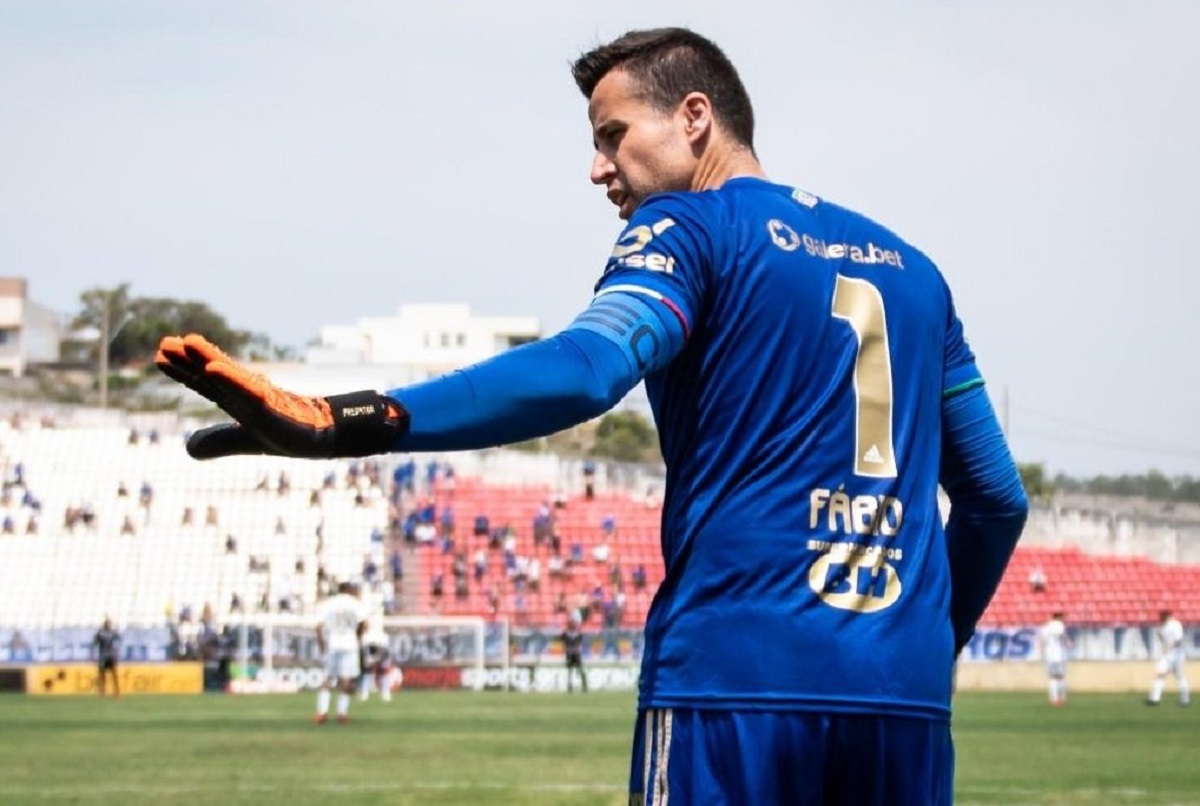 Fábio não chega a acordo e se despede do Cruzeiro: "Dor e gratidão"