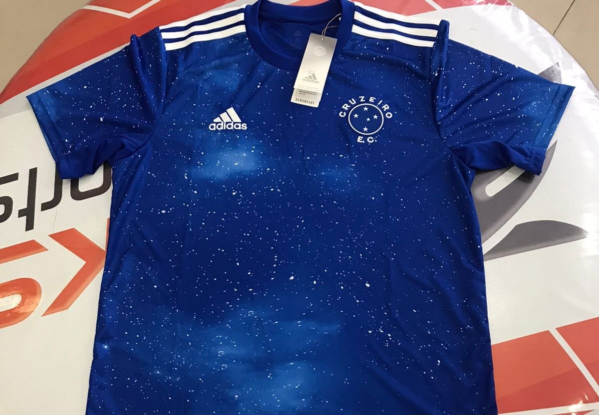Vaza suposta nova camisa do Cruzeiro e clube faz mistério