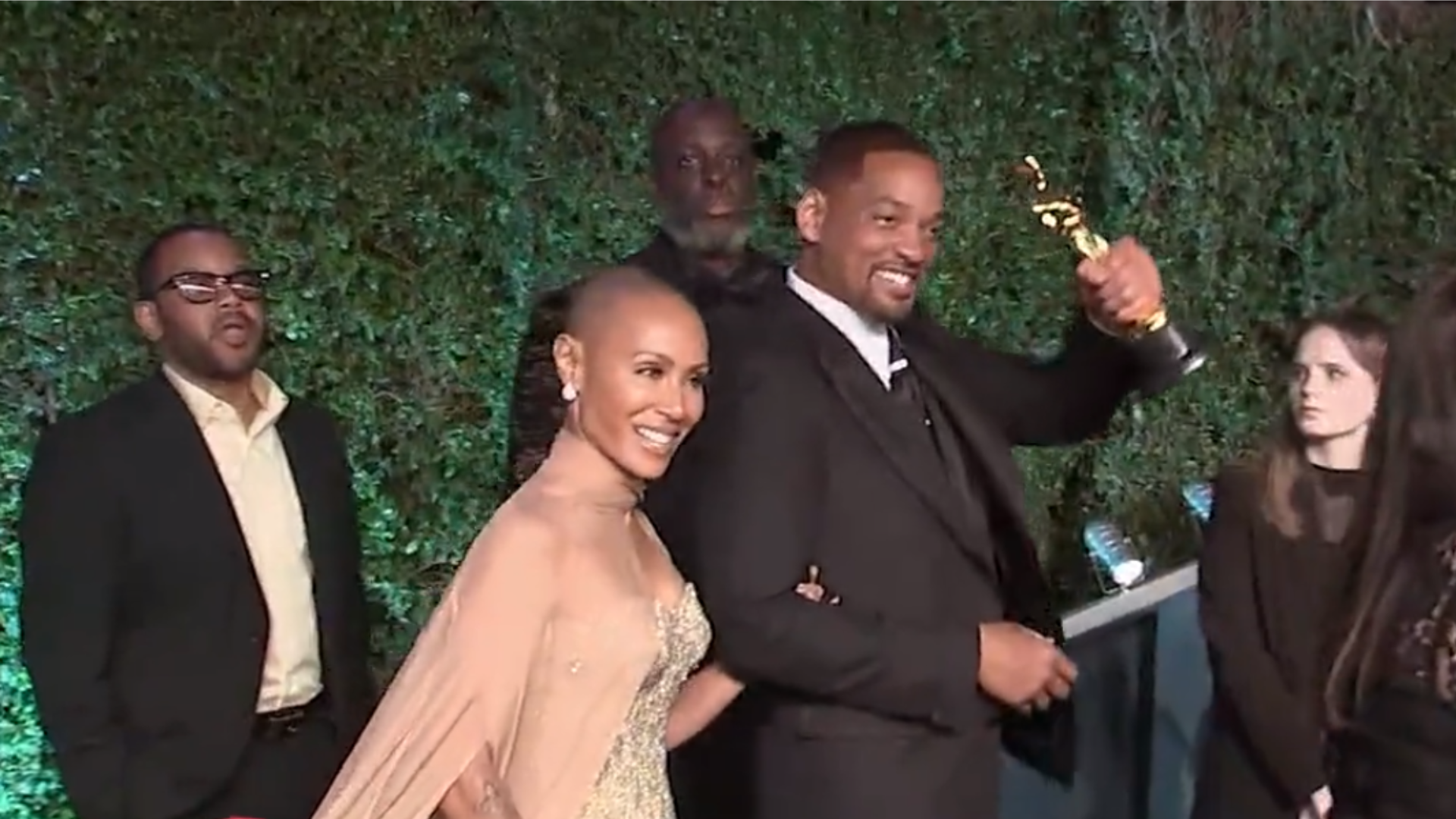 Alopecia: entenda a doença que acomete a esposa de Will Smith e outros famosos