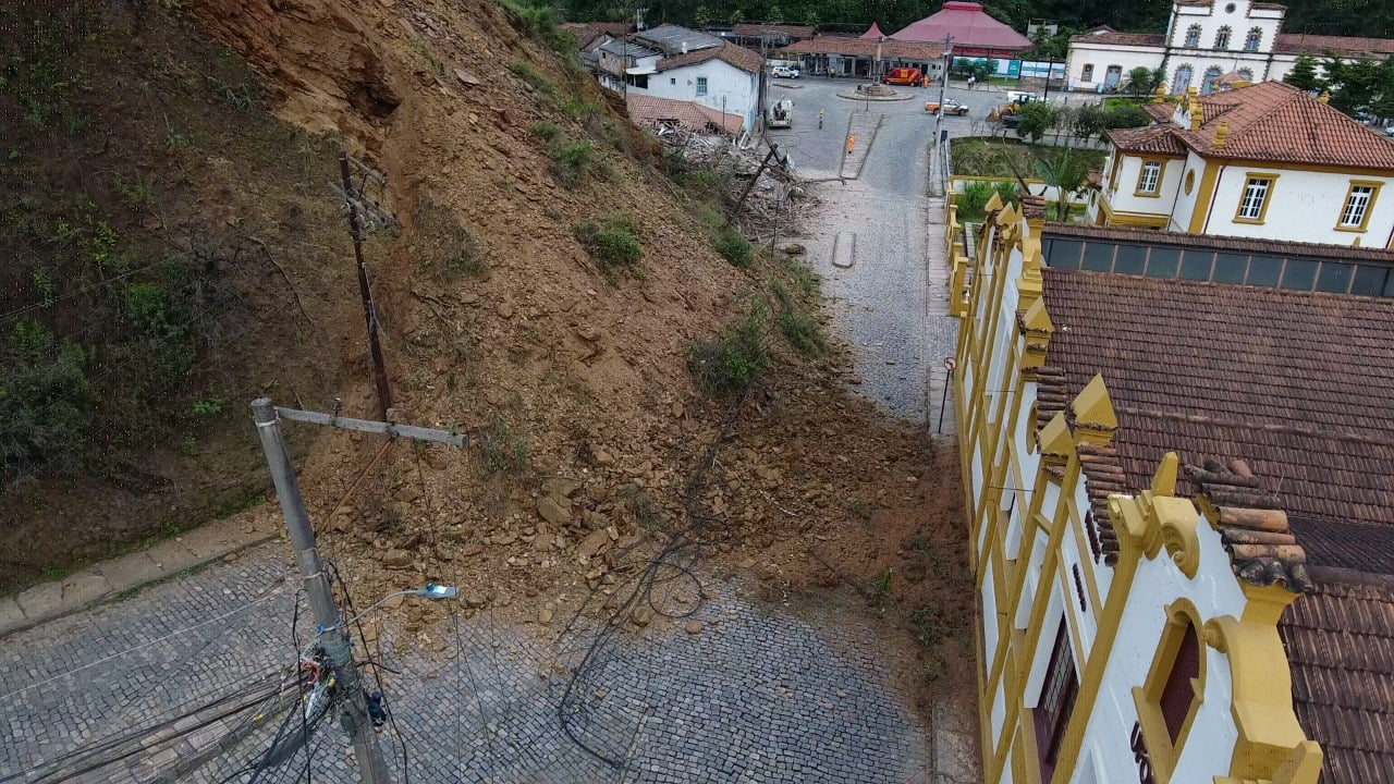 Pedro Peixe: Ouro Preto jogada às trevas