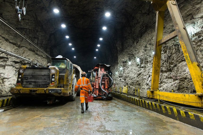 Mineradora de Ouro Preto tem vagas para vários cargos; envie seu currículo