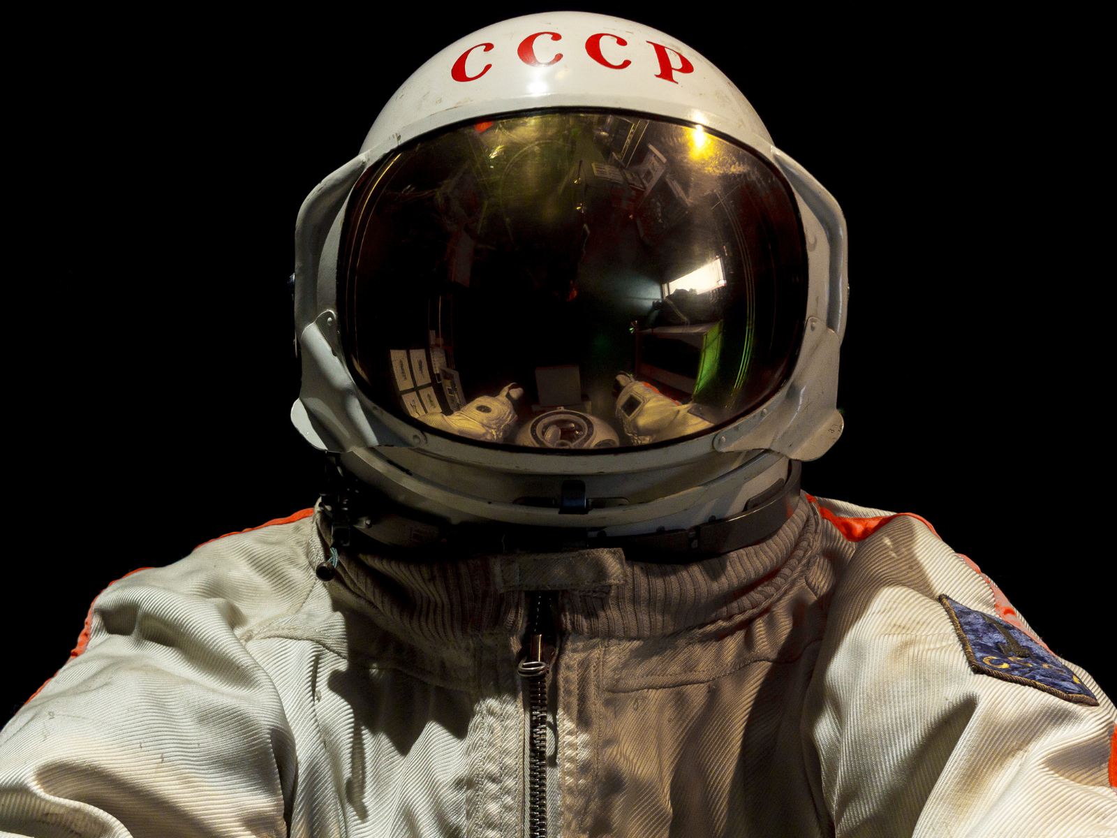 Mulher transfere R$ 160 mil por “Taxa de Pouso” para golpista descer á Terra