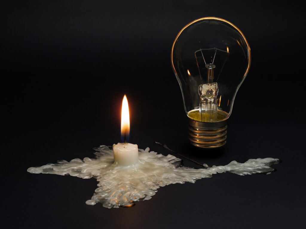 Opinião: Centro histórico de Ouro Preto tem Natal de Luz enquanto distritos vivem apagão de luz