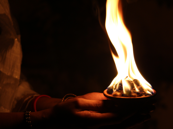 Espiritualidade: cinco mantras para recitar durante a virada do ano