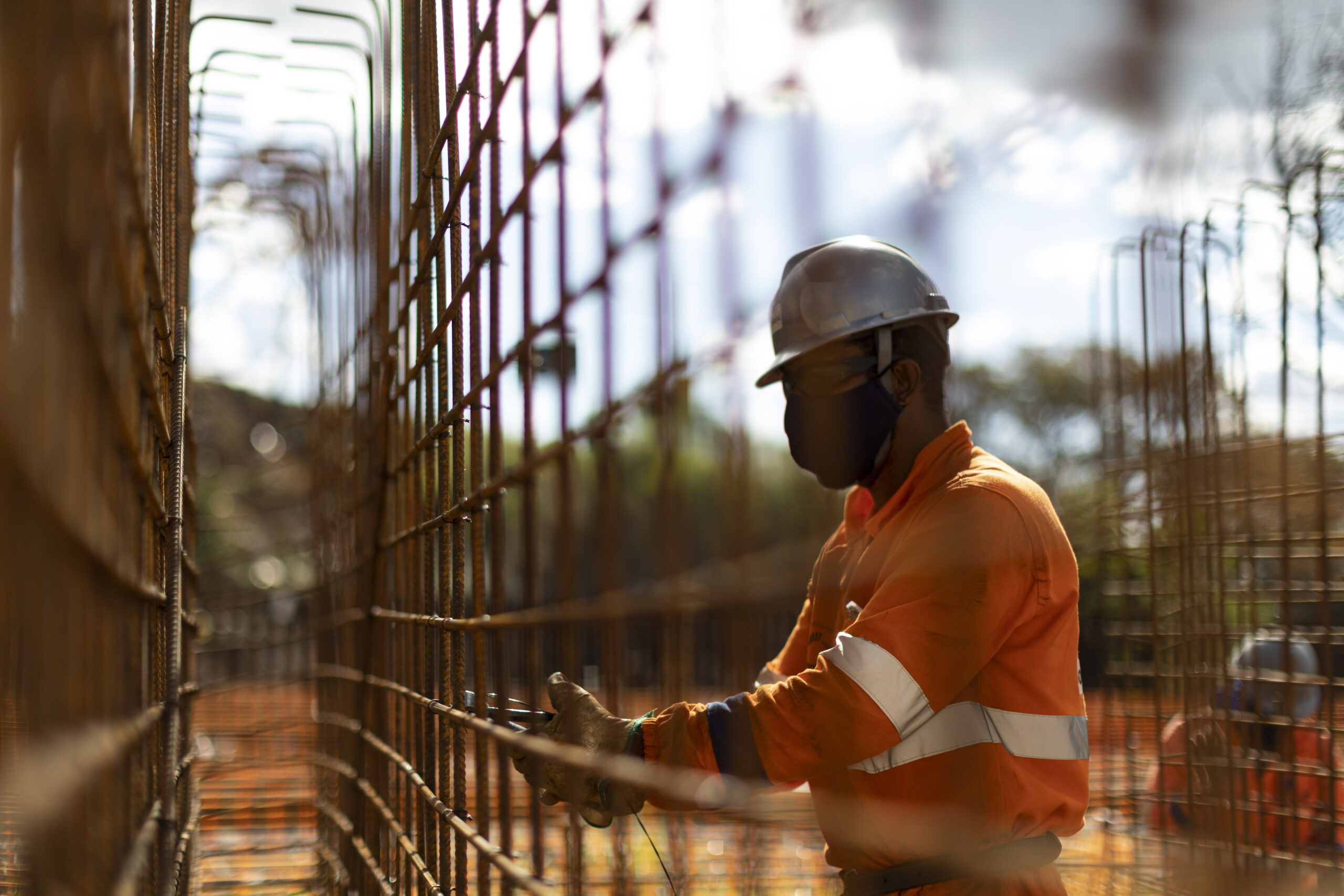Construção civil: Fundação Renova anuncia 604 vagas de emprego em Mariana (MG) e região