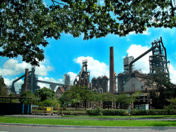 Plano de investimento da Usiminas prevê geração de 8 mil empregos em MG