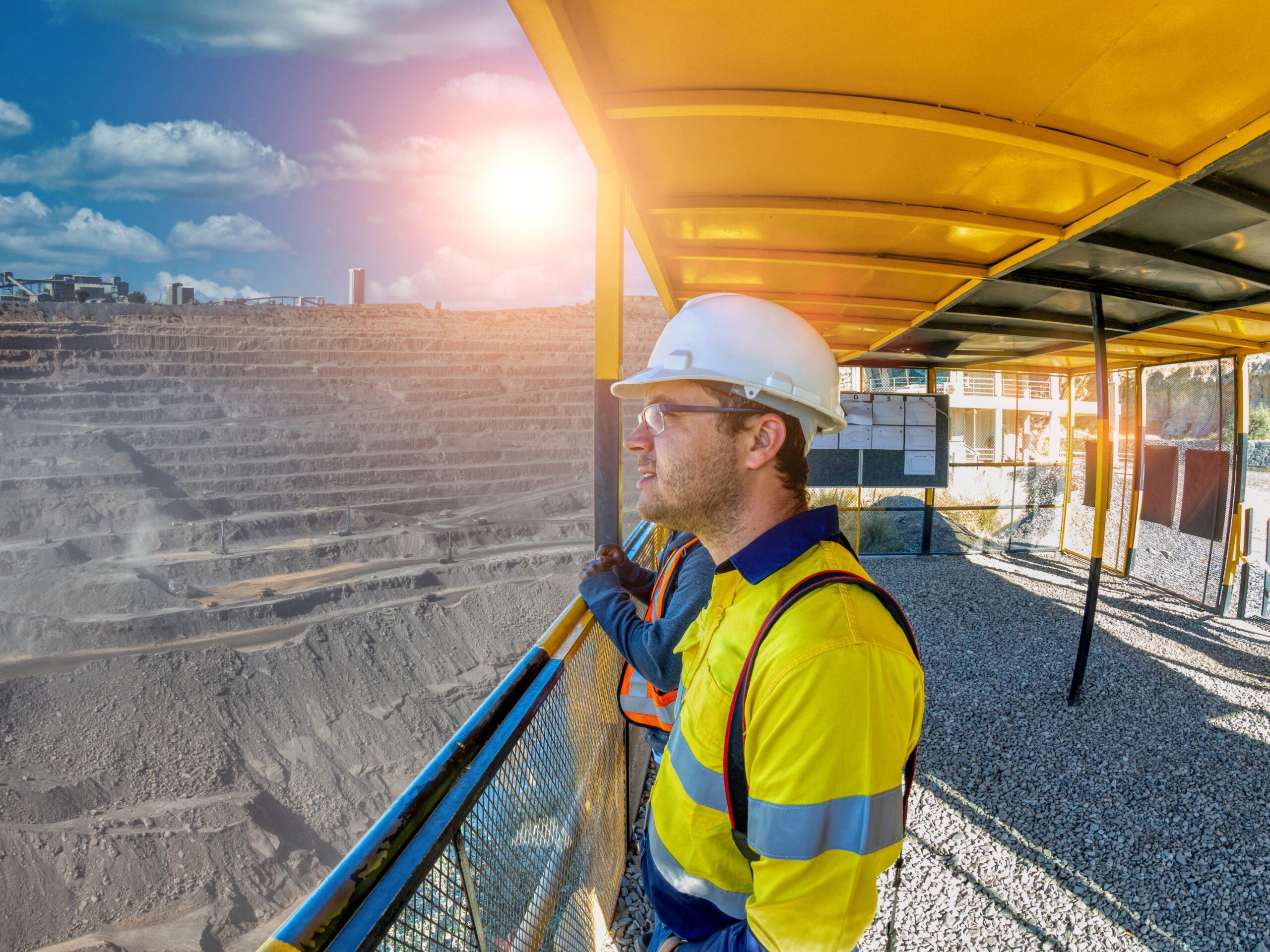 Mineradora anuncia abertura de vagas para auxiliares