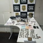 Operação das Polícias Militar e Civil resulta em apreensão de submetralhadora e prisão de traficante, em Itabirito (MG)