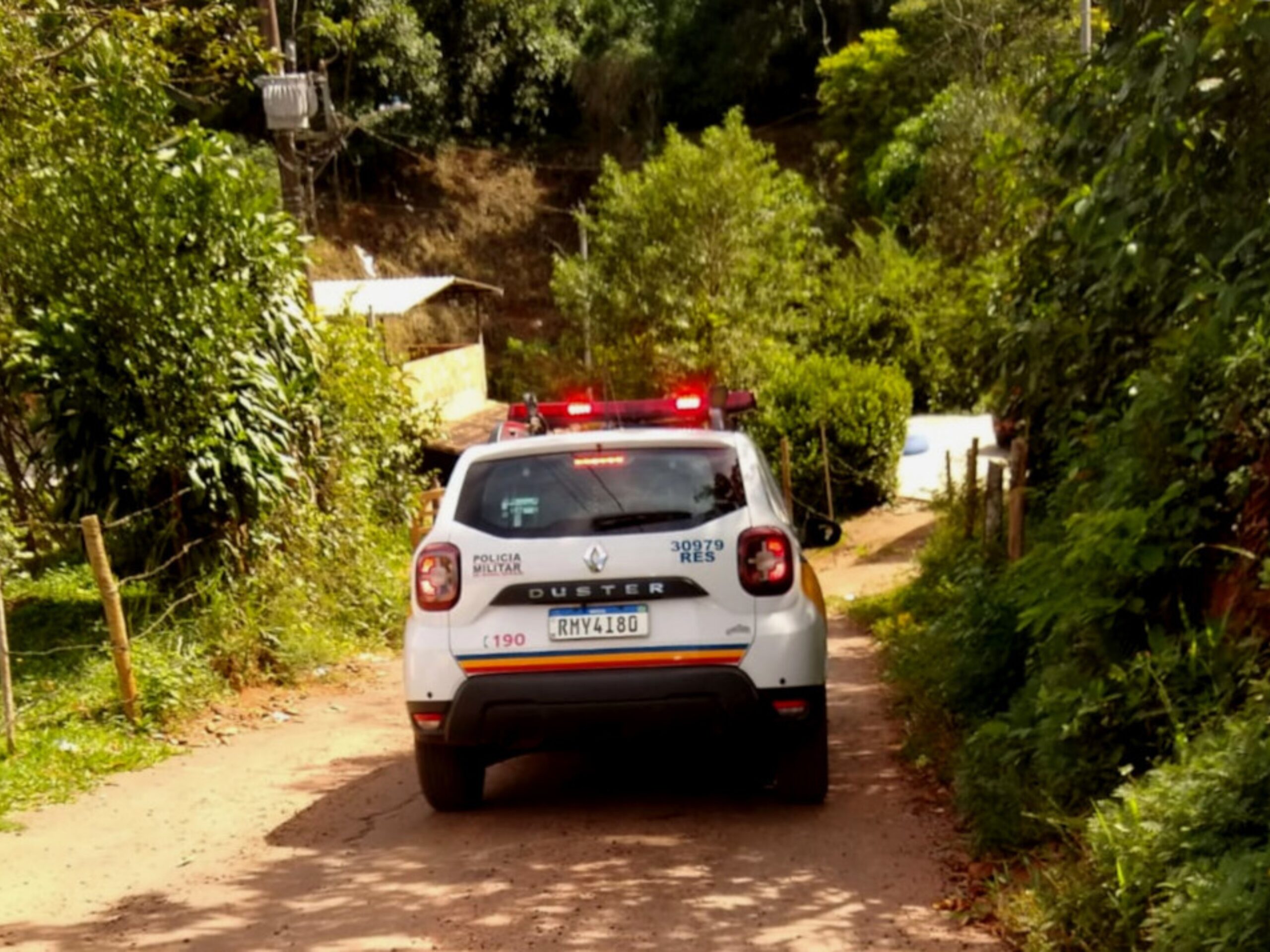 Polícia Militar prende foragido da Bahia, em Itabirito (MG)