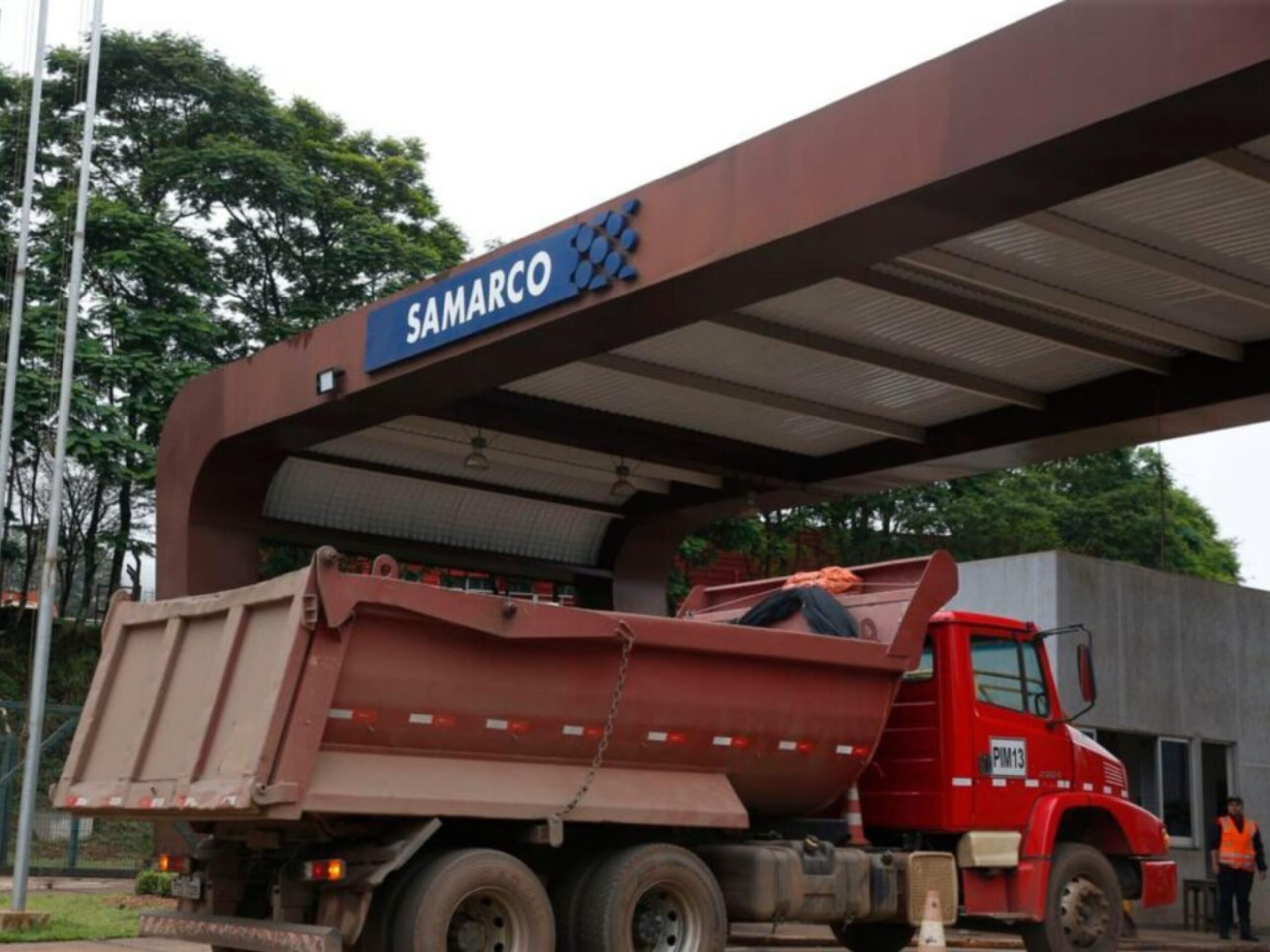 Samarco contra técnico, analista e eletricista, em Minas Gerais