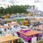 Famílias de Bento Rodrigues recebem chaves de suas casas