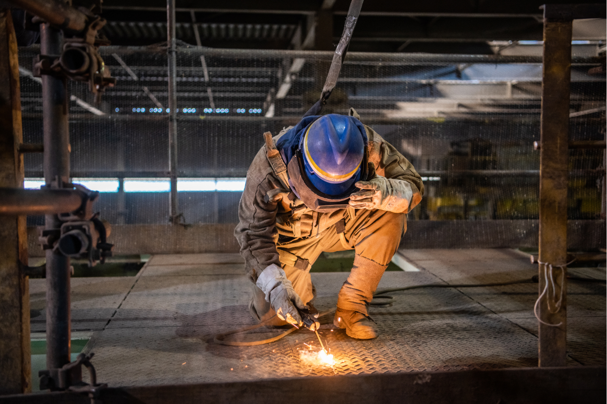 Usiminas abre 800 vagas temporárias para reforma do Alto-Forno 3