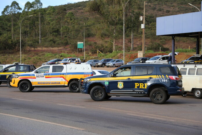 Viaturas policiais ganham 