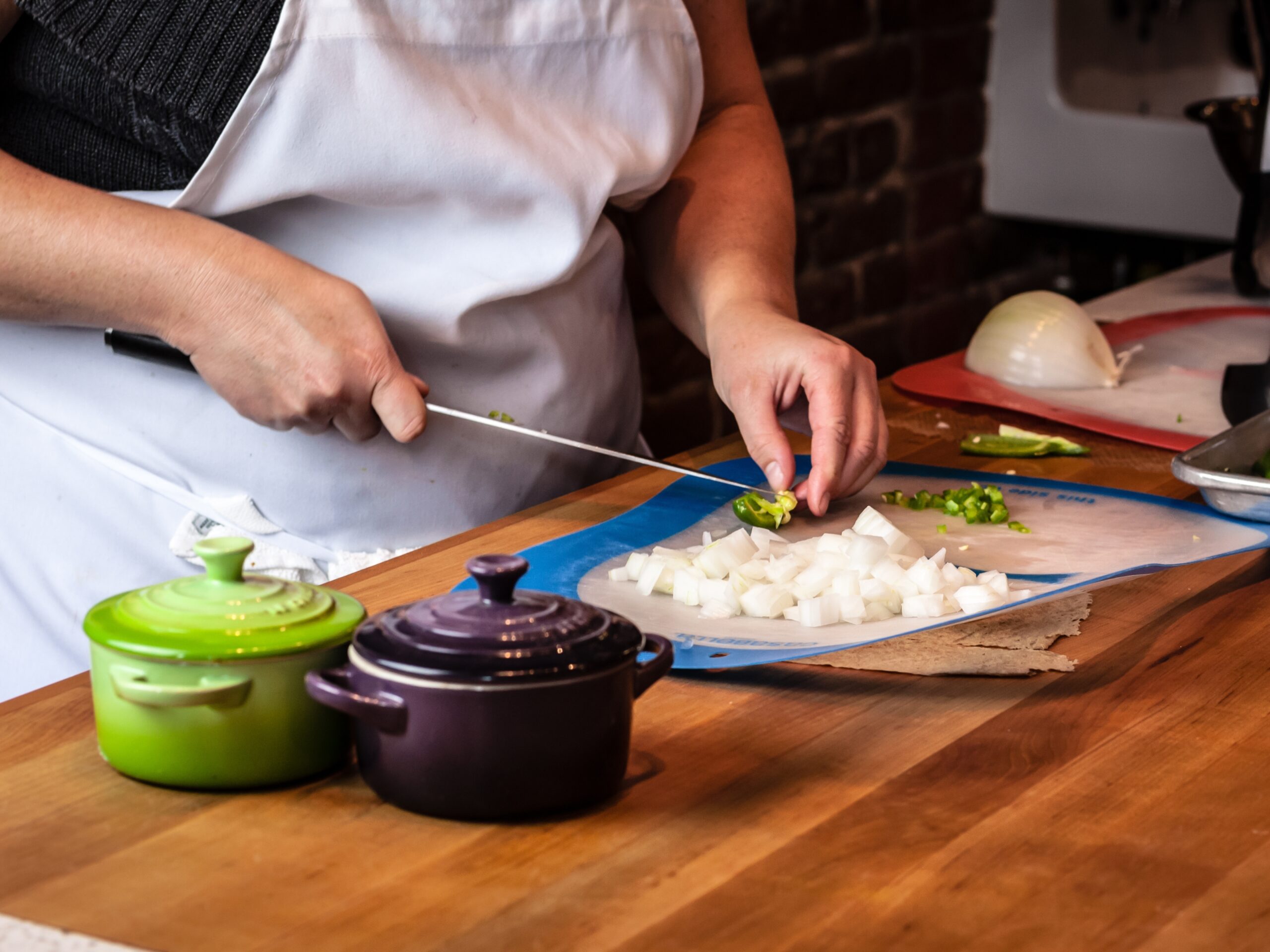 Oportunidade imperdível! Concurso em Minas Gerais tem vagas para limpeza e cozinha. Saiba mais!