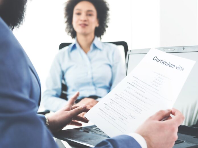 Criando um currículo eficaz com a ajuda do ChatGPT