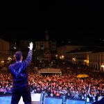 Dilsinho anuncia gravação de 'Diferentão 2' em praça pública de Ouro Preto