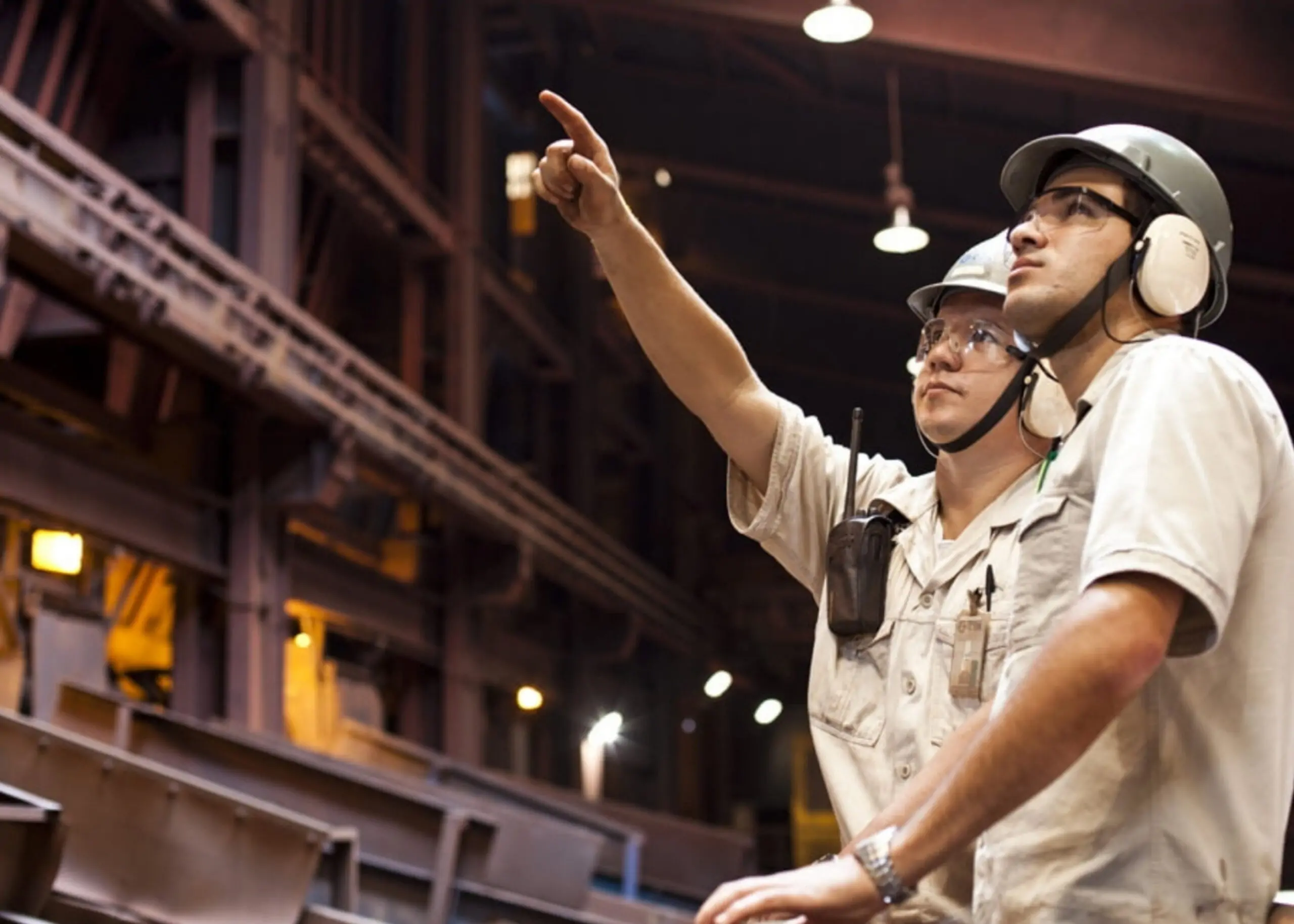 Vagas na mineração: CSN abre vagas em MG para mecânico, eletricista, analista e operadores