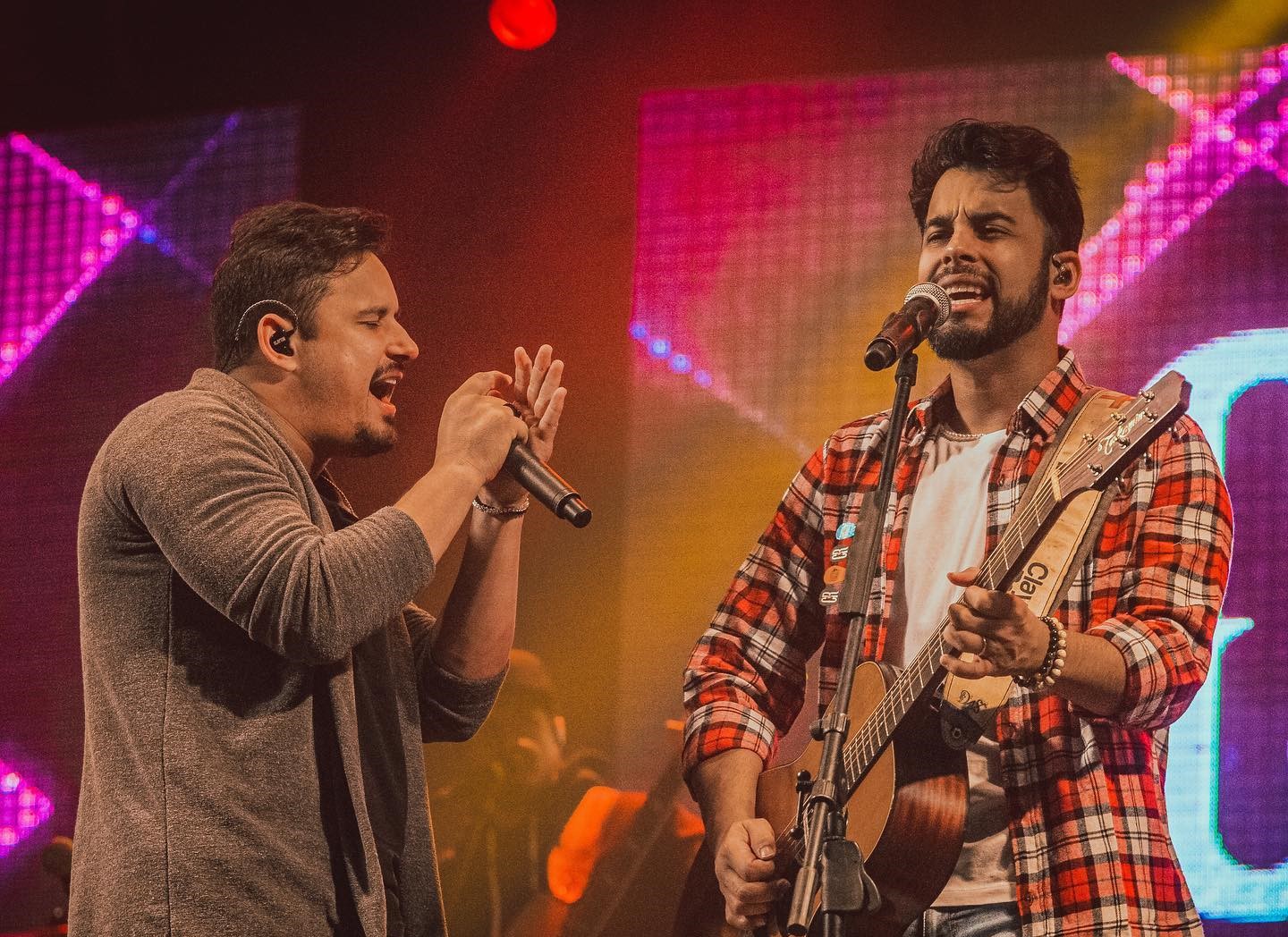 "Aí eu Chorei!" Prefeitura de Ouro Preto confirma show de Calyton e Romário na Expo Ouro