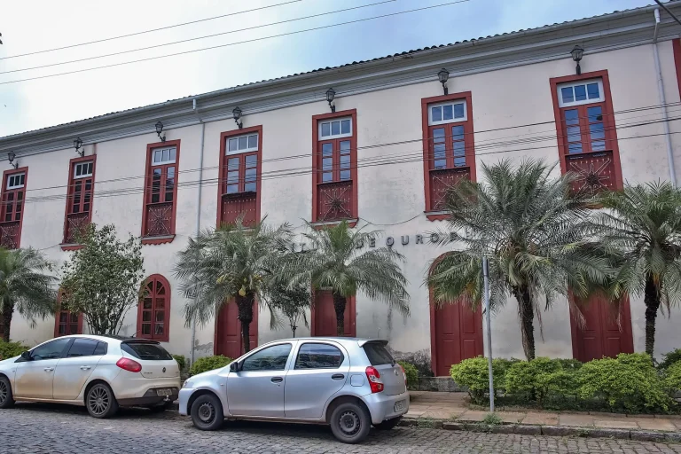 Prefeitura de Ouro Preto deve explicações claras do porquê de toda balbúrdia envolvendo gravação do DVD de Dilsinho