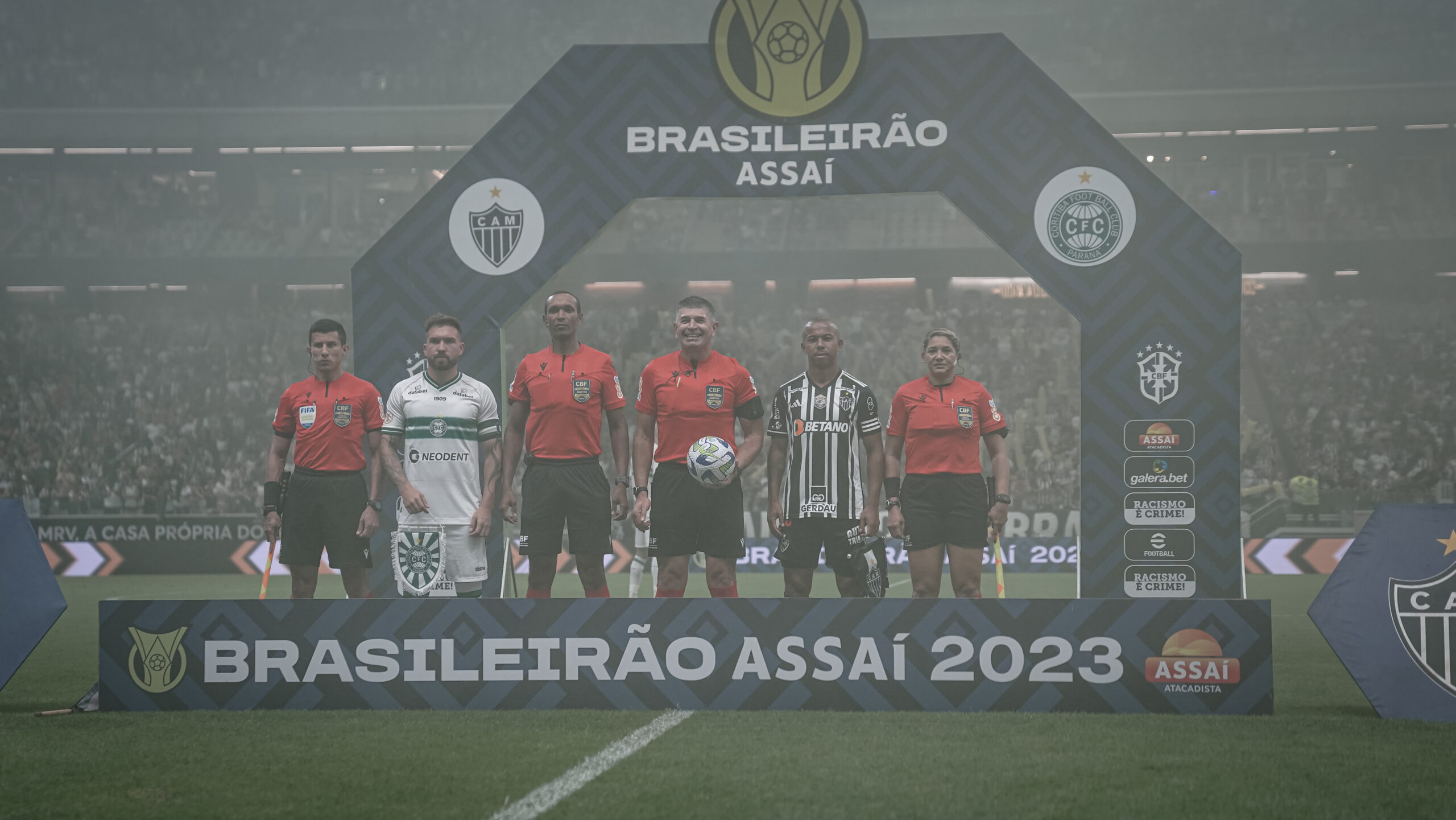 Atlético perde invencibilidade em casa e adia sonho do G-6