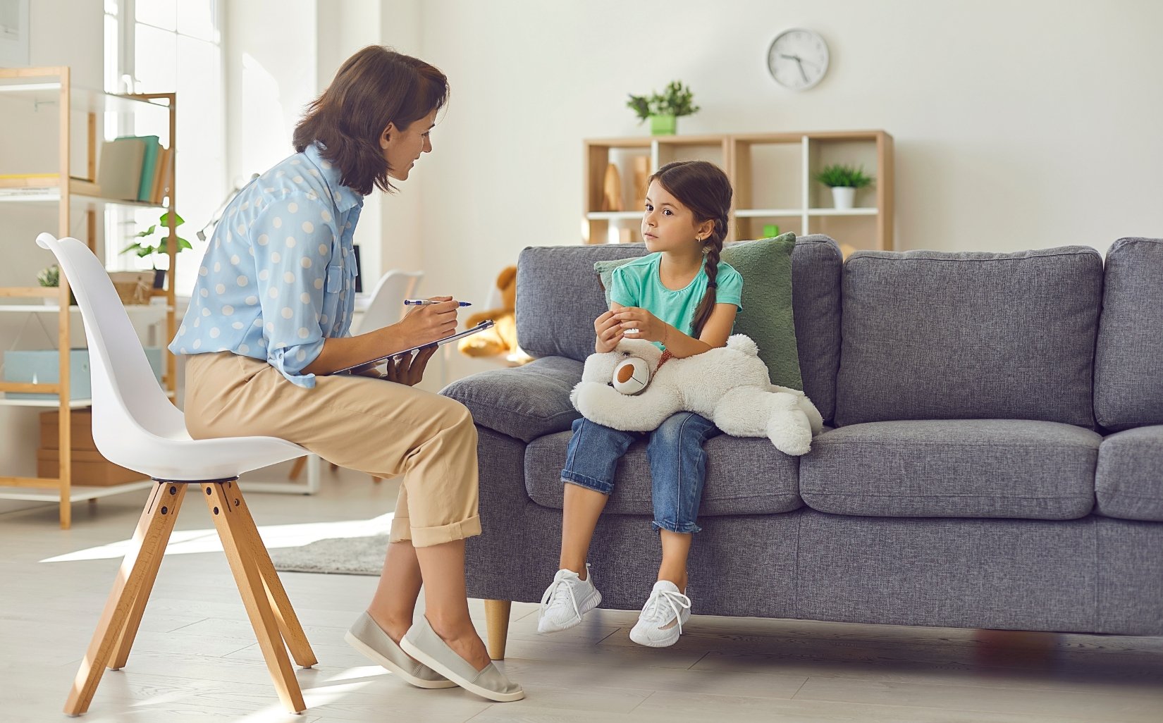 Governo de Minas realiza processo para seleção de 21 assistentes sociais e 42 psicólogos