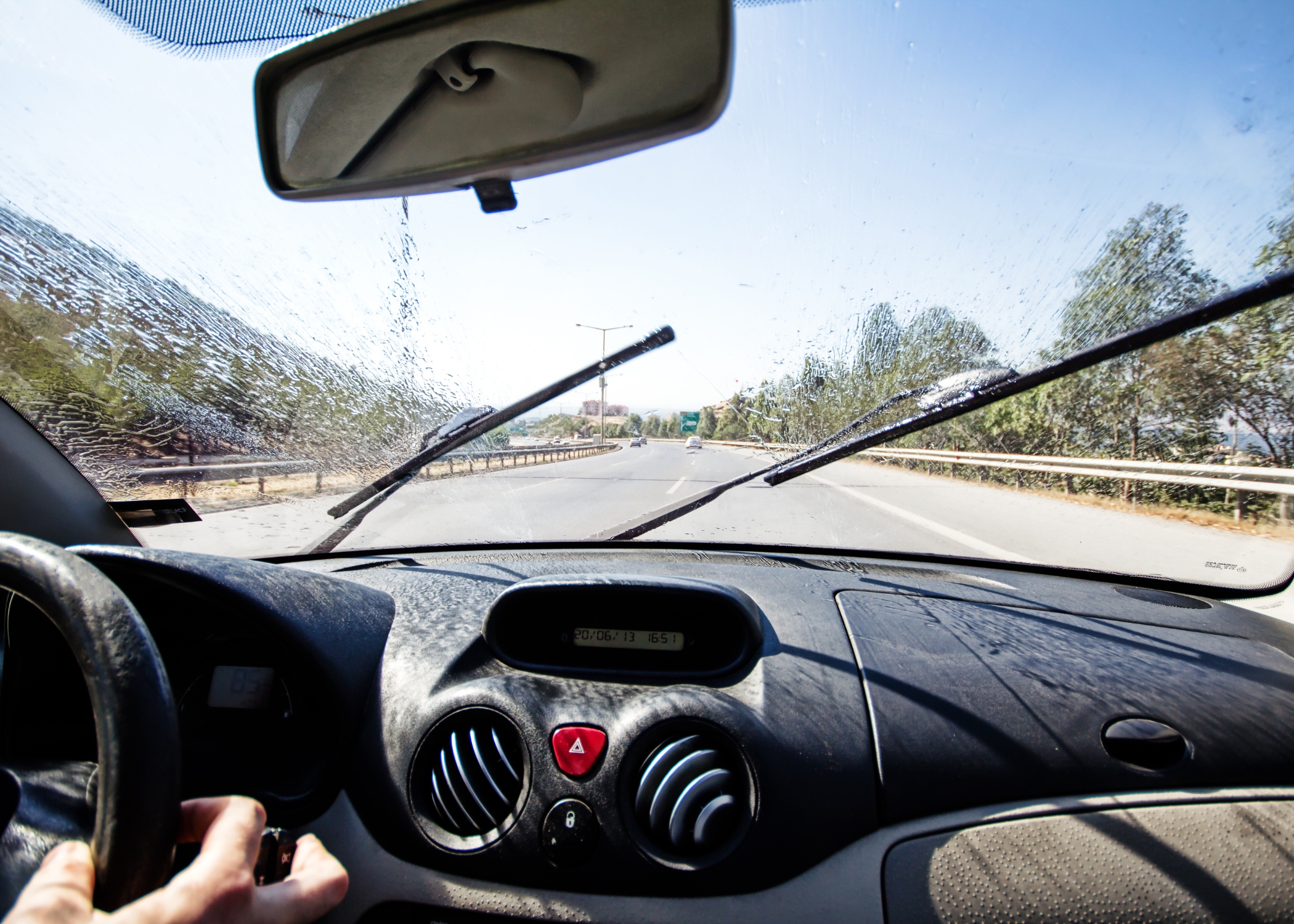 Palhetas do limpador de para-brisas: quando menos se espera, elas te ‘deixam na mão’
