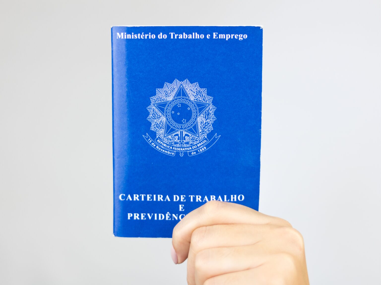 Feirão do primeiro emprego oferece 500 vagas para jovens de 17 a 22 anos em empresas de médio e grande porte