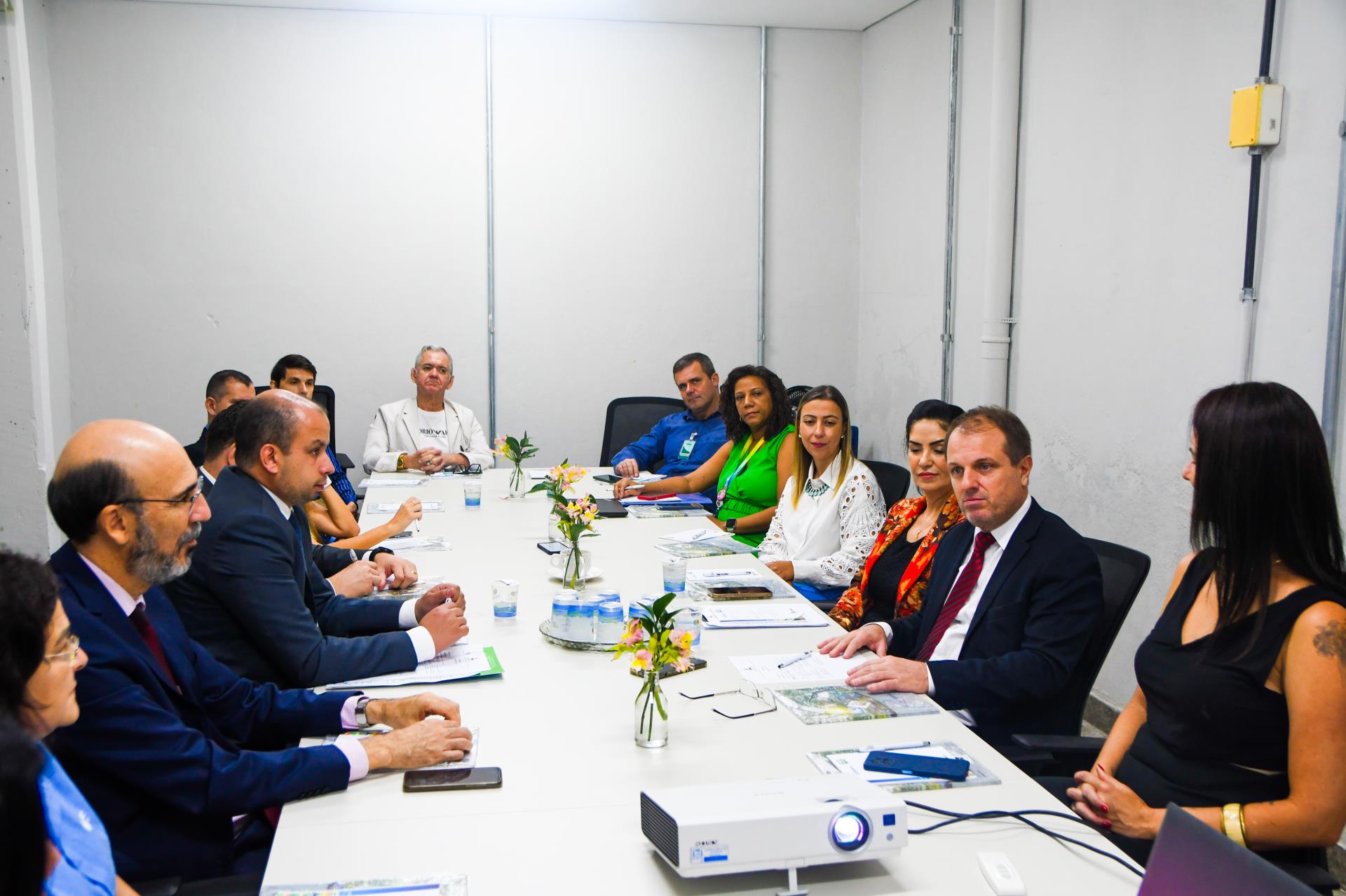Itabirito sedia reunião da Rede Ouvir