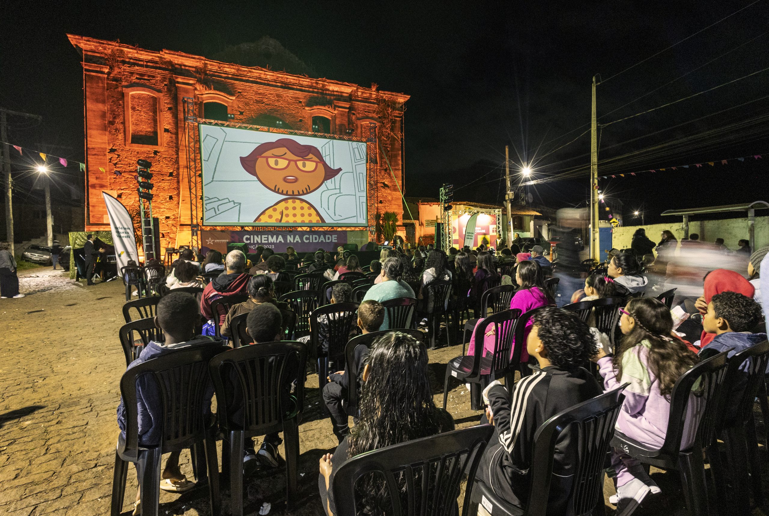 Cinema na Cidade chega a Antonio Pereira, em Ouro Preto, nos dias 17 e 18 de maio 