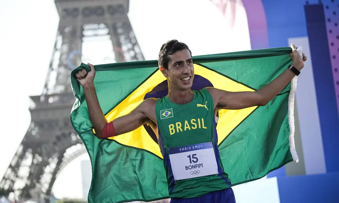 Conheça Caio Bonfim, o medalhista olímpico brasileiro na marcha atlética