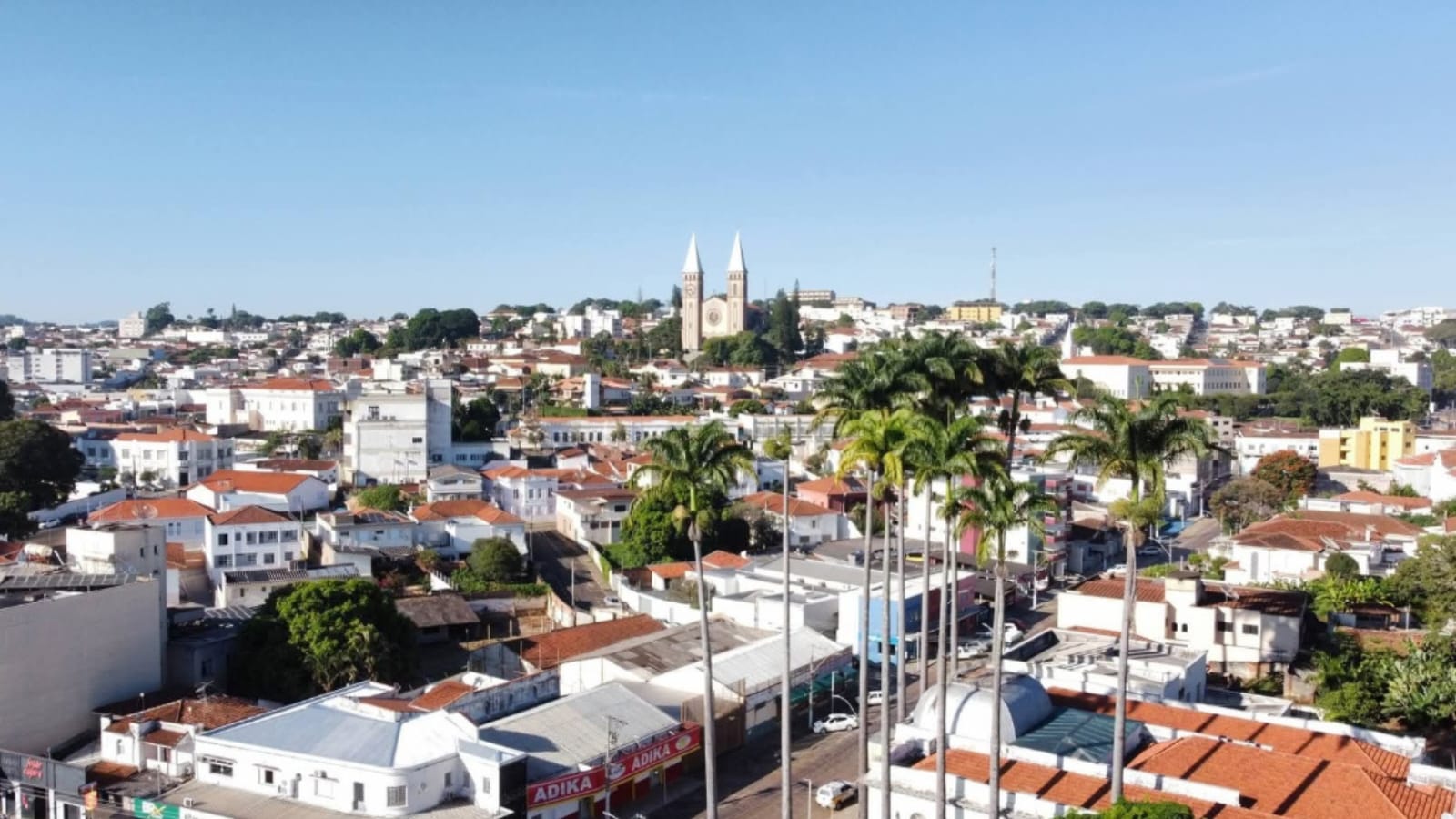 Prefeitura de Guaxupé/MG abre 51 vagas em novo processo seletivo