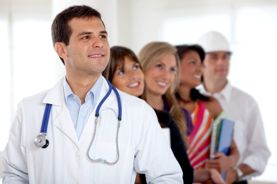 Salário inicial de R$ 13,7 mil: as profissões mais bem pagas na entrada no mercado