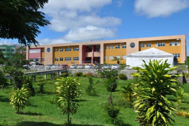 UFRB anuncia 68 vagas para professores: uma oportunidade para transformar vidas através da educação