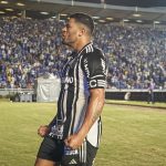 Hulk participa de treino, mas presença no primeiro jogo da final segue incerta