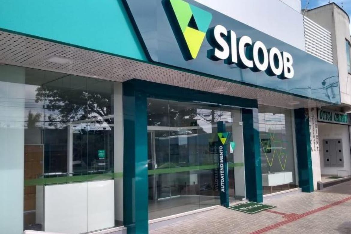 Sicoob abre vaga para Assistente de Produtos de Crédito Consignado: oportunidade remota e cheia de benefícios