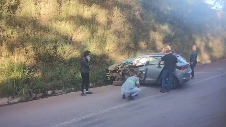 Acidente interdita BR-356 entre Nova Lima e Itabirito