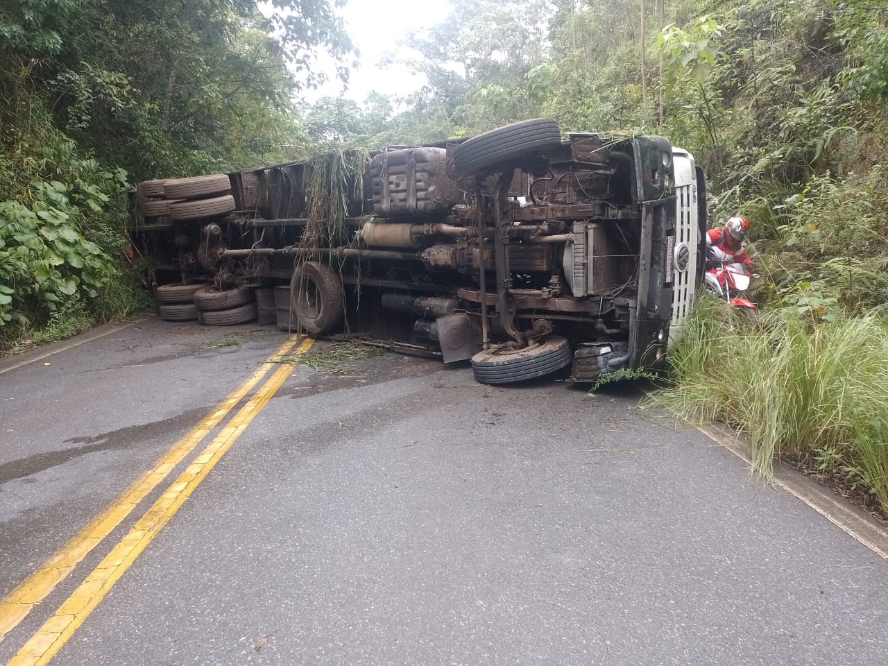 Liberação da MG-129 (Estrada Real) entre Ouro Preto e Ouro Branco está prevista somente para manhã de sexta-feira (11)